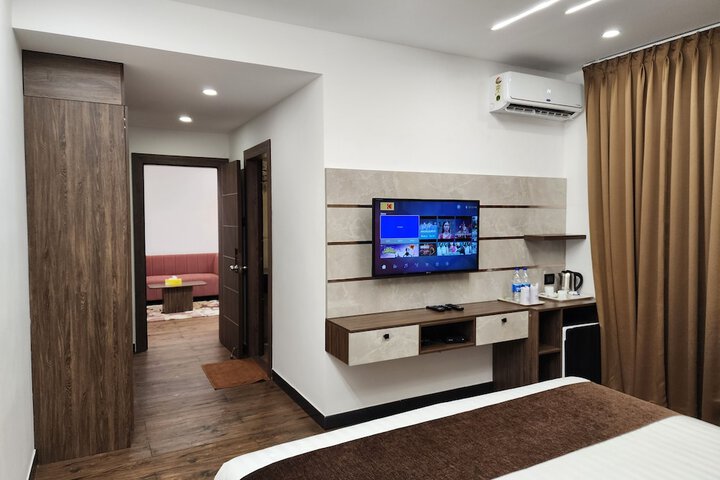 Room 21 of 76