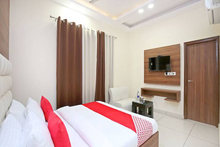 Room 3 of 22