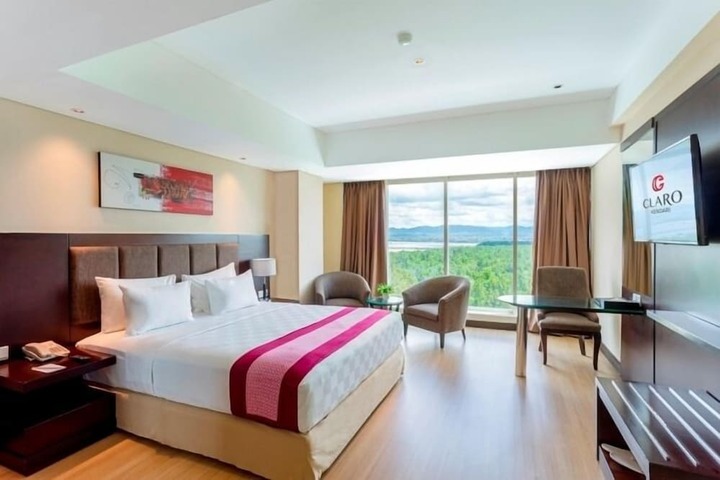 Room 32 of 72