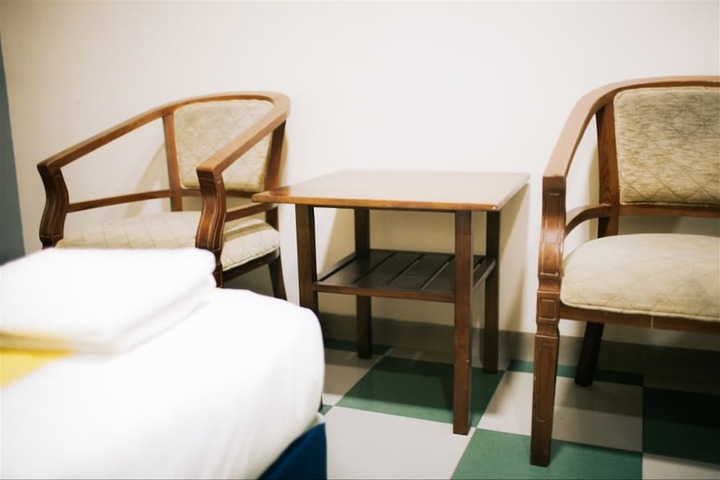 Room 13 of 29