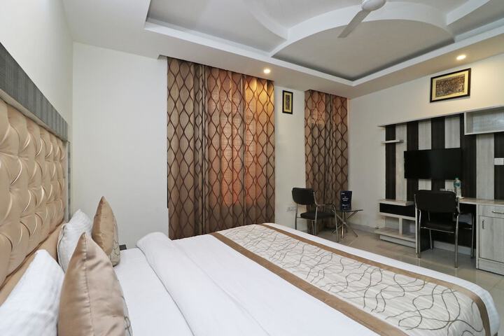 Room 19 of 25