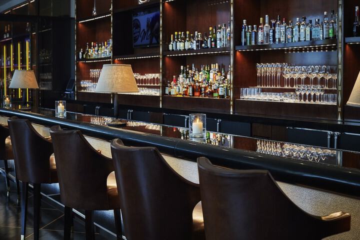 Lounge 108 of 147