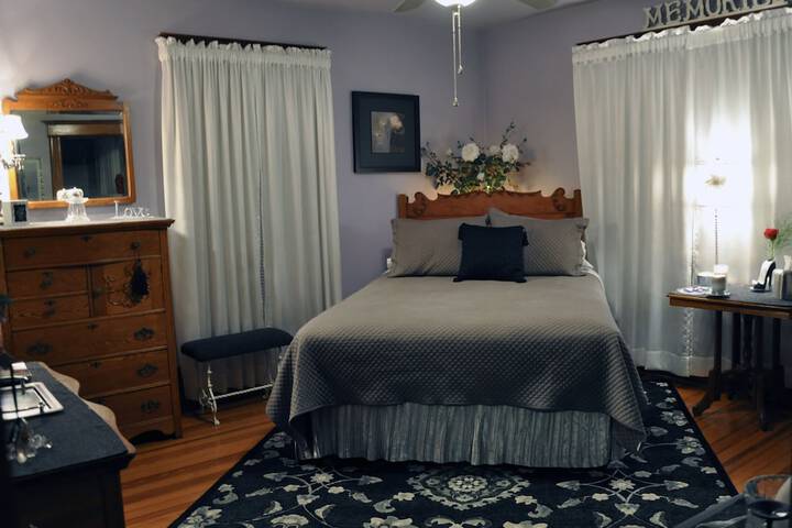 Room 7 of 19