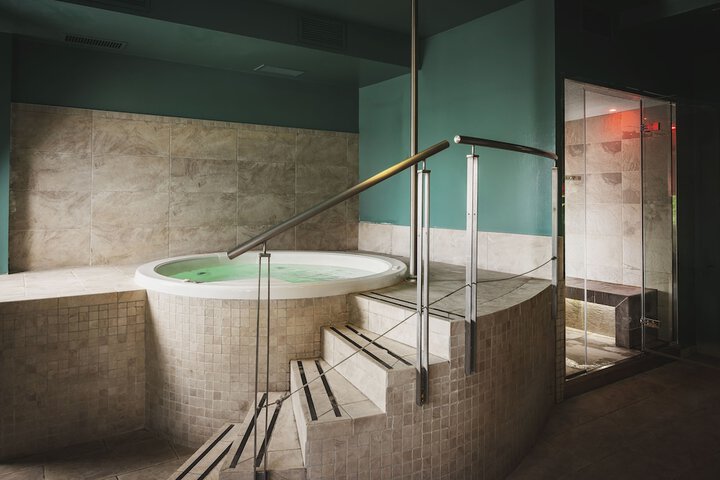 Relaxing Spa
