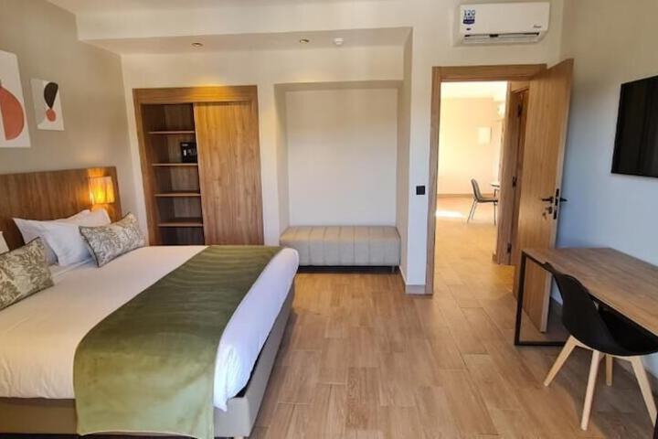 Room 11 of 46