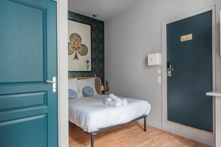 Room 57 of 119
