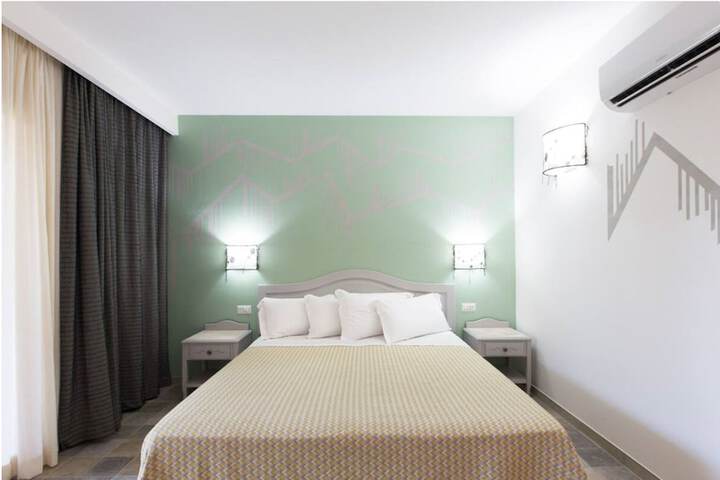 Room 21 of 113