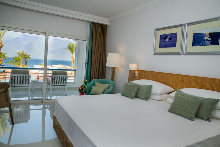 Room 15 of 140