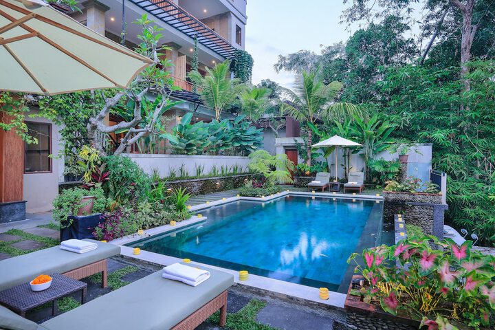 Pool 23 of 46