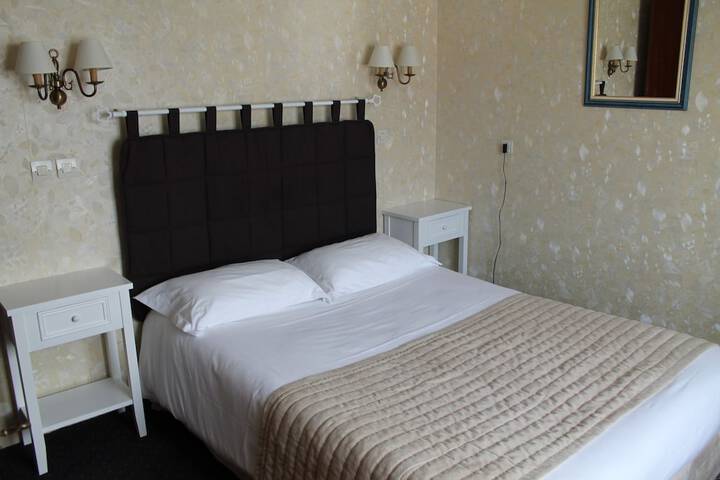 Room 12 of 46