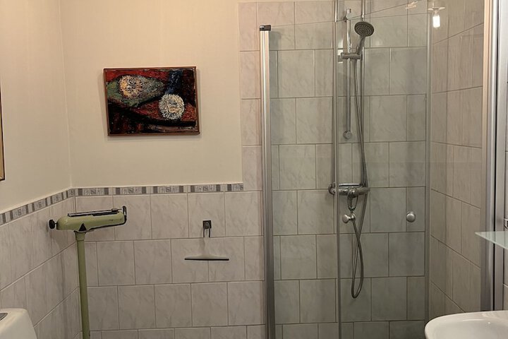 Room 43 of 104