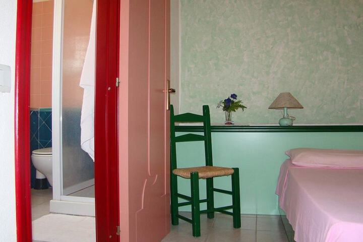 Room 8 of 21