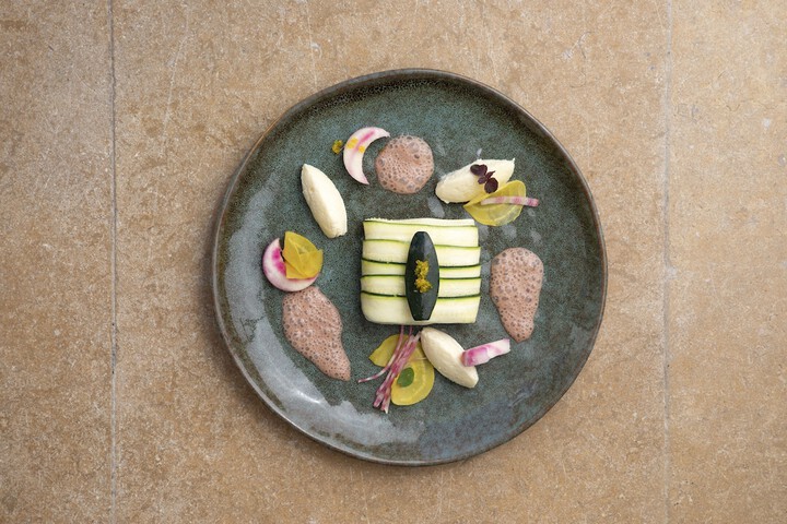 Dining 68 of 98