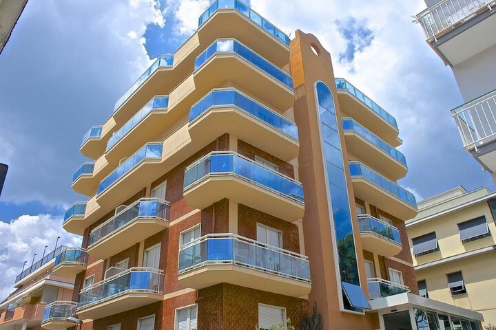Hotel 3 of 6