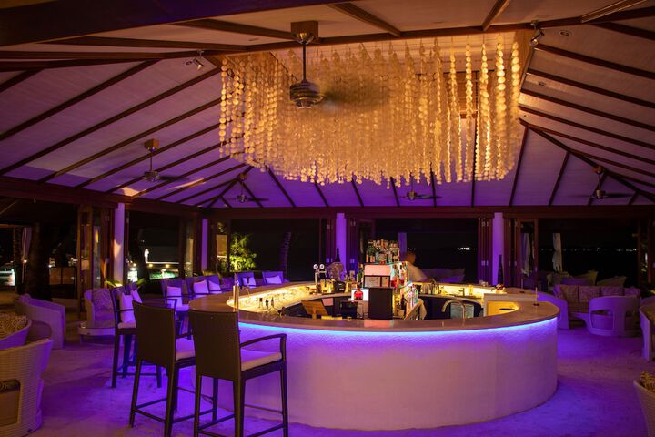 Lounge 167 of 200
