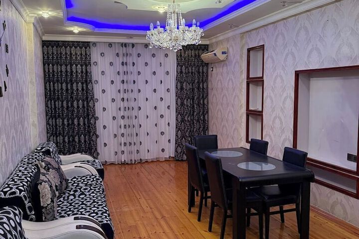 Room 2 of 6