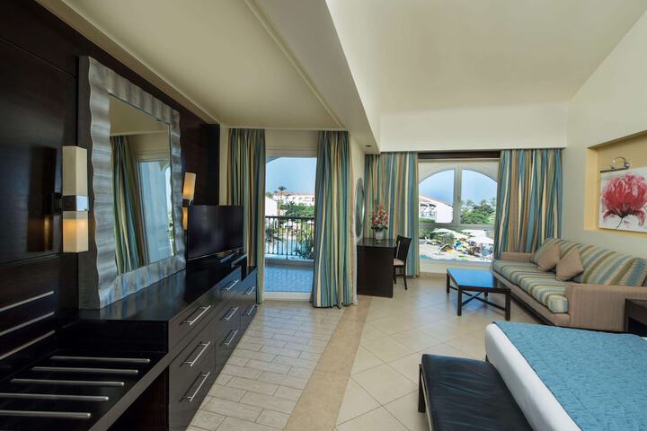 Room 10 of 89