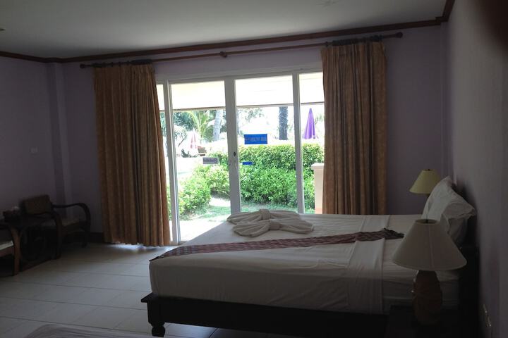 Room 6 of 55