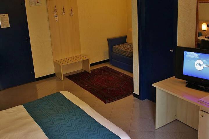 Room 7 of 54