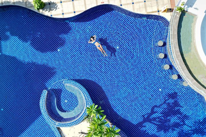 Phuket Leelavadee Hua Ting Resort