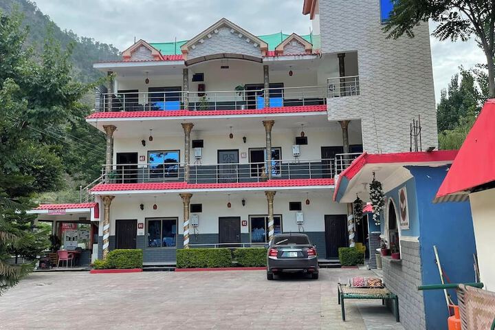 Hotel 10 of 20