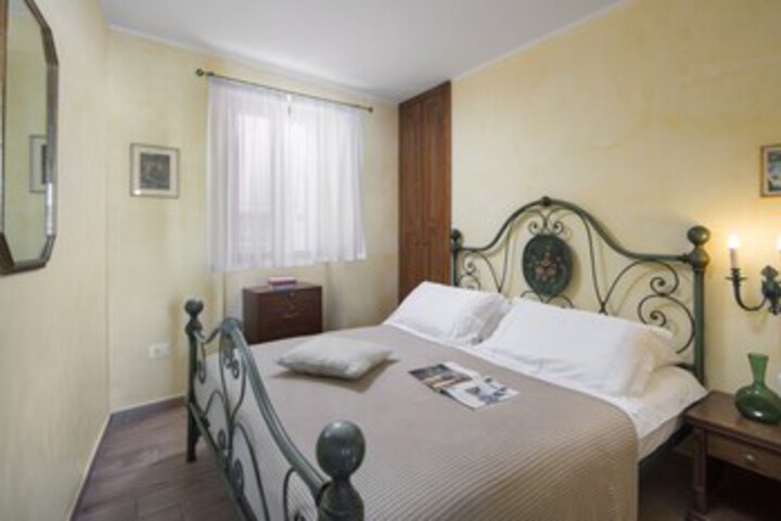 Room 297 of 306