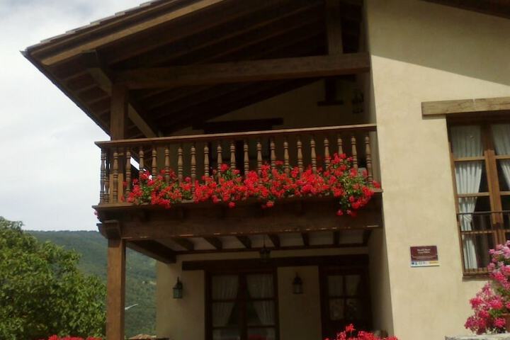 Hotel 3 of 13