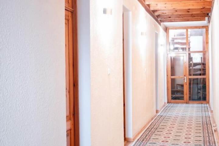 Ballroom/Hall 102 of 132
