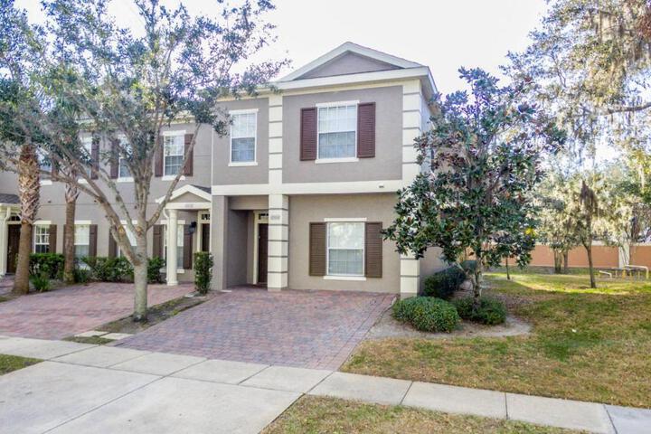5Br 3Bath Private Townhome 13min Disney 1496ft in Kissimmee, FL