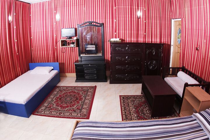 Room 14 of 19
