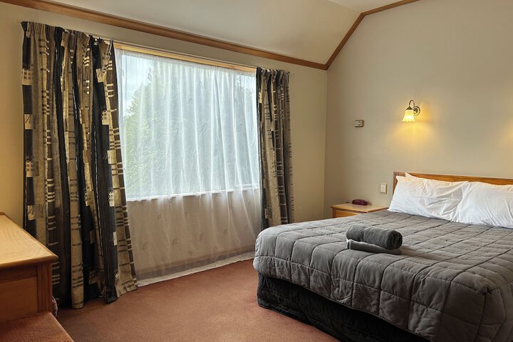 Room 15 of 38
