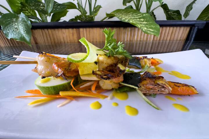 Dining 67 of 98