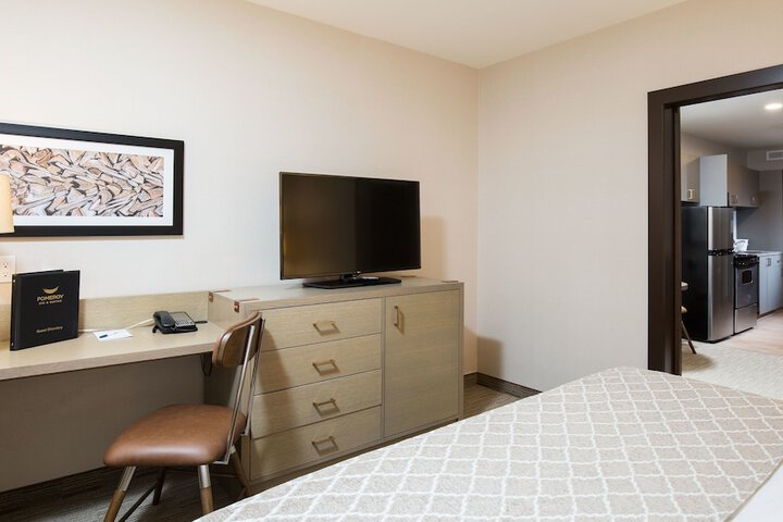Room 6 of 52