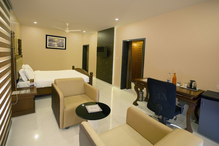 Room 22 of 32