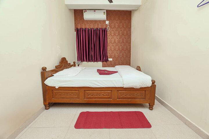 Room 2 of 24