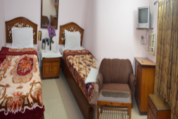 Room 6 of 6