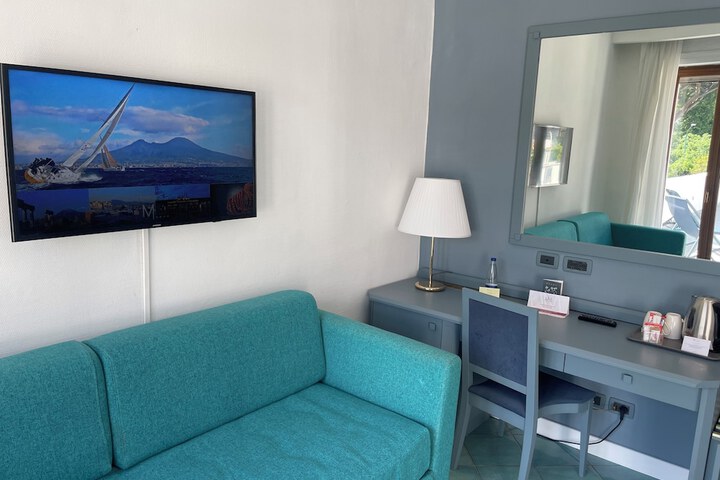 Room 50 of 137