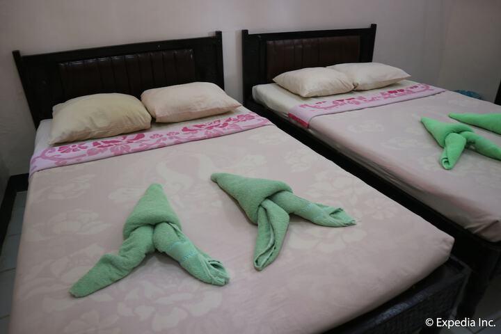 Room 11 of 24