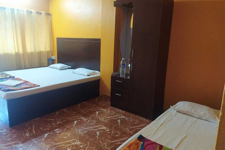 Room 14 of 35