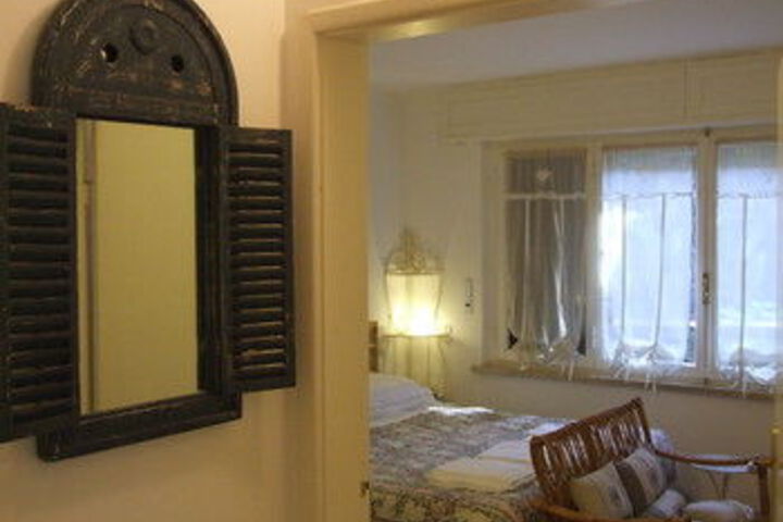 Room 26 of 42