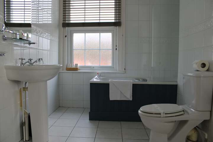 Room 65 of 167