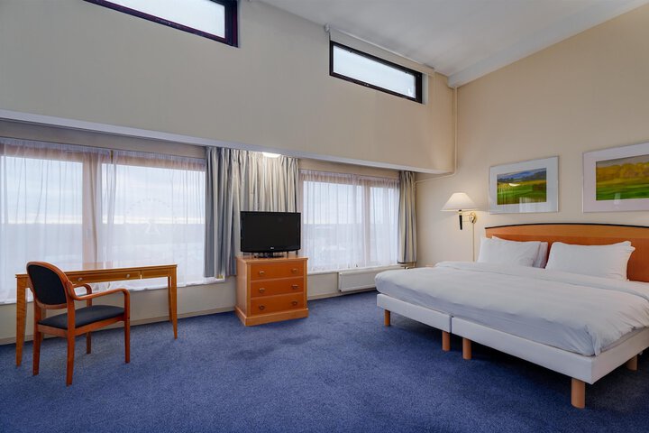 Room 42 of 113
