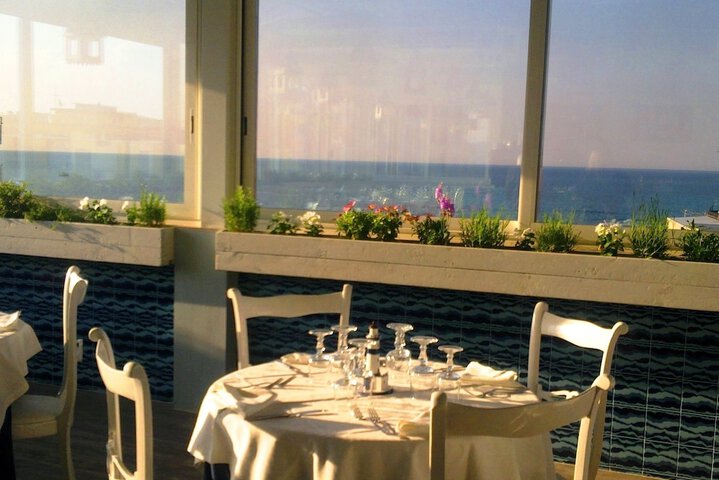 Dining Photos