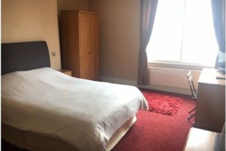 Room 37 of 117