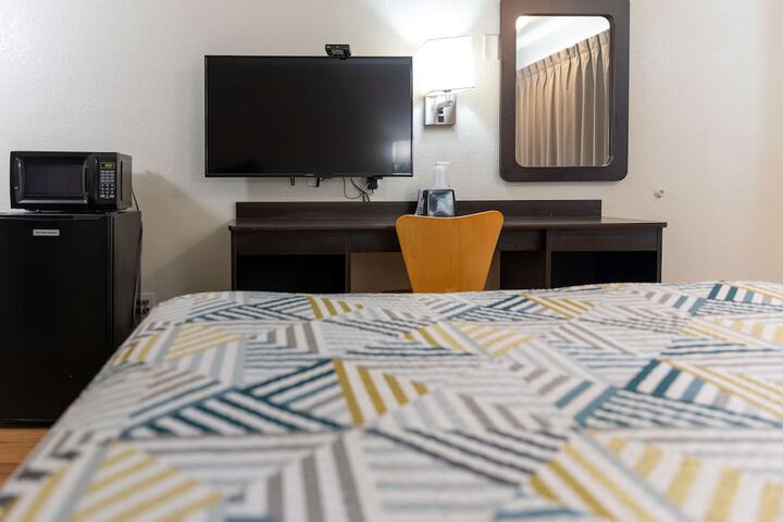 Room 13 of 29