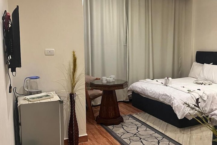 Room 5 of 43