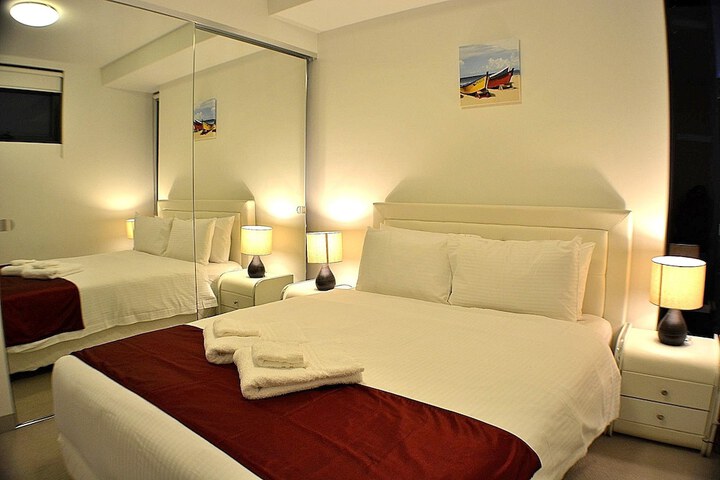 Room 2 of 17