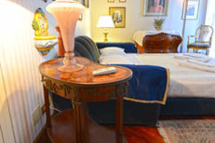 Room 8 of 55