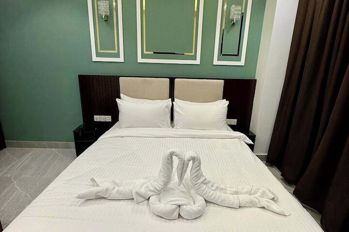 Room 10 of 46