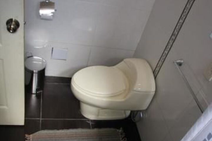 Room 2 of 23